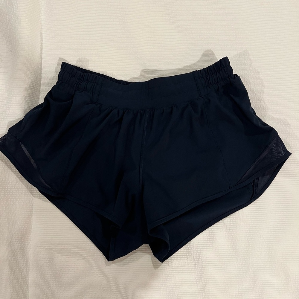 Lululemon Hotty Hot Short II 2.5" True Navy Size 8 Regular